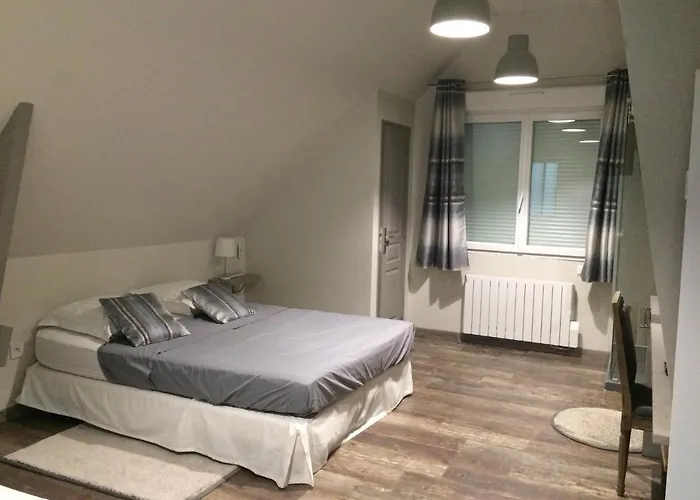 D Hotes Couette Et Campagne לינה וארוחת בוקר Luceau